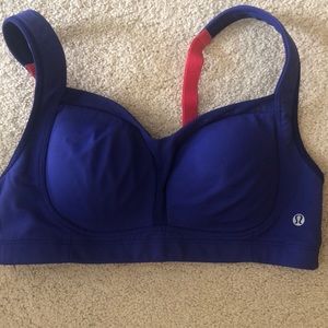 Lululemon sports bra